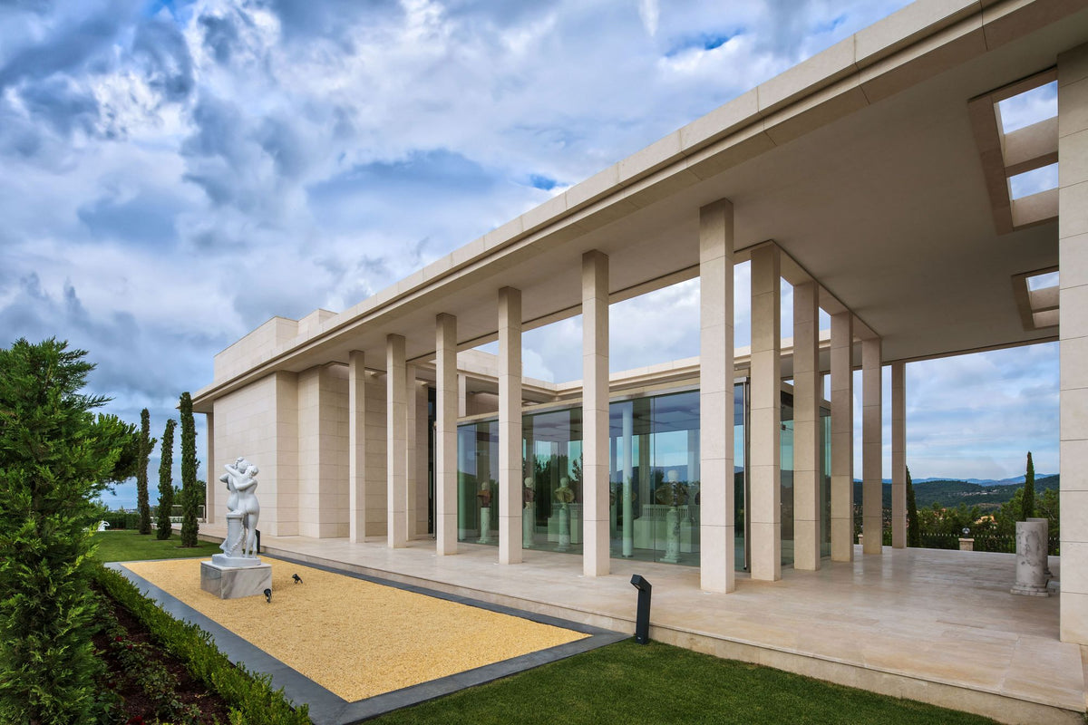 Aero Cream  Aero Cream Limestone | Field Tile, Mosaic & Molding, Featured Tile, Large Format Tile, Landscape